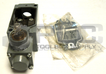 NEW ALLEN BRADLEY 802T-AM D LIMIT SWITCH OILTIGHT TYPE13 2POSITION MAINTAINED