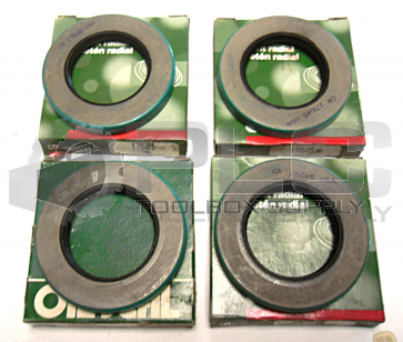 NEW LOT OF 4 CR INDUSTRIES CR 17645 OIL SEAL 