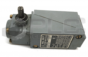 NEW ALLEN BRADLEY 802T-AP OILTIGHT LIMIT SWITCH SER D