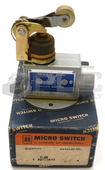 NEW IN BOX MICRO SWITCH BZV-2RN2 LIMIT SWITCH W/ROLLER ARM 15AMP 125/250/480VAC