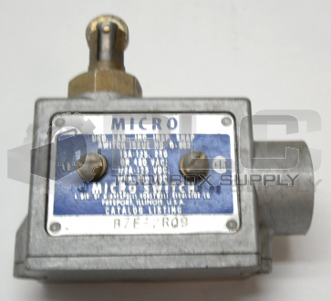 MICRO  SWITCH BZE-2RQ9 LIMIT SWITCH 15AMP ENCLOSED BASIC 1NC/1NO SPDT