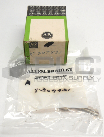 NEW IN BOX ALLEN BRADLEY X-307931 KEY CYLINDER LOCK FOR PUSHBUTTON SWITCH