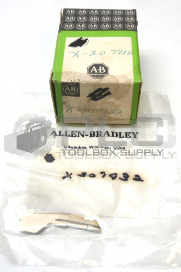 NEW IN BOX ALLEN BRADLEY X-307932 KEY CYLINDER LOCK FOR PUSHBUTTON SWITCH