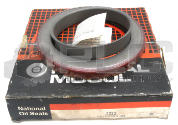 NEW IN BOX FEDERAL MOGUL 5532 OIL SEALS