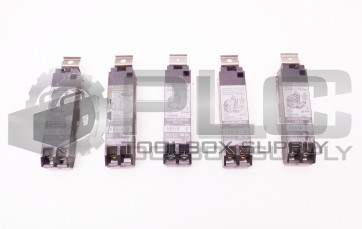 LOT OF 5 ALLEN BRADLEY 595-A SERIES C AUXILARY CONTACT SIZE 0-5 600VAC