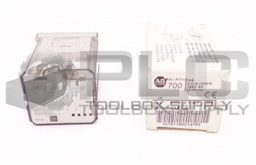 NEW ALLEN BRADLEY 700-HB33A1-4 SER E RELAY 