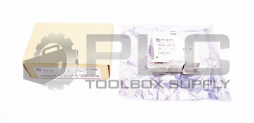 NEW ALLEN BRADLEY 1762-IQ8 SER A 8 PT 24VDC SINK/SOURCE INPUT