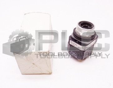 NEW ALLEN BRADLEY 800T-FXP16RA1 SER T PUSH/PULL BUTTON *BASE ONLY*