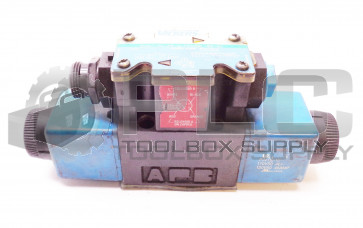 VICKERS DG4V-3S-2C-M-FPA5WL-B5-60 DIRECTIONAL VALVE 02-109690 w/2 02-101731