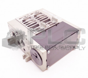 NEW SMC NVV5FS4-01T-021-04T BASE MOUNTED PLUG-IN