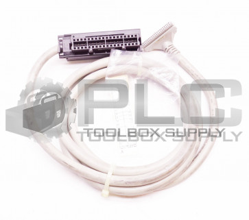 NEW ALLEN BRADLEY 1492-CABLE025Z PRE-WIRED CABLE FOR 1756 DIGITAL I/O SER E