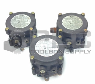 LOT OF 3 DWYER 1950-1-2F HAZARDOUS LOCATION SWITCH