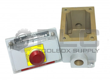 NEW ALLEN BRADLEY 800H-NP30 SERIES X COVER WITH PUSH BUTTON
