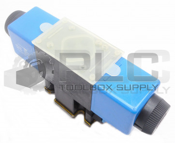 NEW EATON VICKERS DG4V-3S-8C-VM-FW-B5-61 VALVE 02-145150 W/ TWO 02-101731 COILS