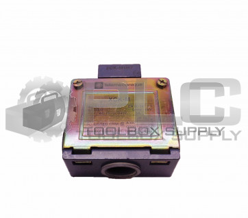 NEW TELEMECANIQUE ZCK-M1H7 BODY CONTACT XCK-M