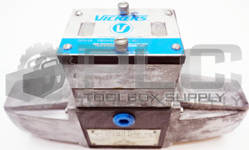 NEW VICKERS PBDG4S4L-012N-51 DIRECTIONAL VALVE 363449