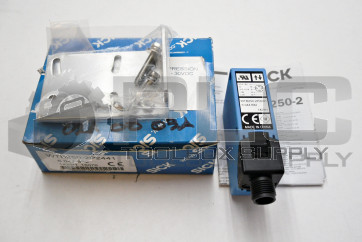 NEW SICK WTB250-2P2441 PROXIMITY PNP RED 4-PIN M12 BRACKET INCLUDED