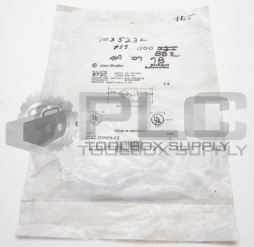 NEW ALLEN BRADLEY 872C-D2NP8-E2 INDUCTIVE PROXIMITY SENSOR SER C