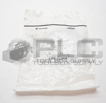 NEW ALLEN BRADLEY 872C-D2NP8-E2 INDUCTIVE PROXIMITY SENSOR SER D