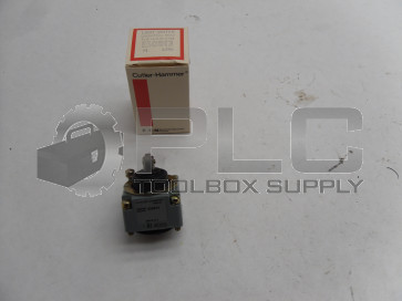 NEW EATON E50DT3 /A1 LIMIT SWITCH TOP PUSH ROLLER SPRING RETURN 