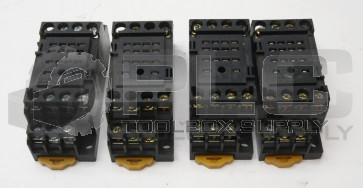 LOT OF 4 NEW OMRON PYF14A-E RELAY SOCKET
