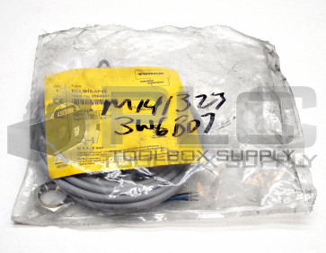 NEW TURCK ELEKTRONIK BC5-M18-AP4X CAPACITIVE SENSORS 2504001 BC5M18AP4X