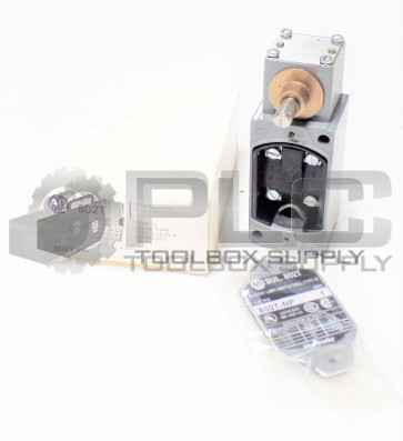 NEW ALLEN BRADLEY 802T-NP OILTIGHT LIMIT SWITCH SER 1 802TNP 