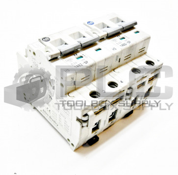 LOT OF 2 ALLEN BRADLEY 1492-SP2D200 CIRCUIT BREAKER 20AMP w/ 1492-ASPH3 AUX CON