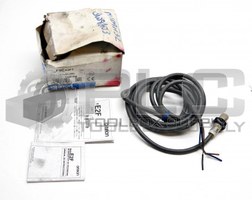 NEW OMRON E2F-X2F1 PROXIMITY SWITCH INDUCTIVE PLASTIC M12 2MM PNP-NO E2FX2F1