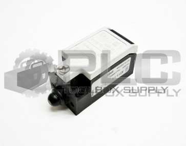 NEW MOELLER AT11-1-I LIMIT SWITCH AC-15: 220V/6A