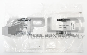 LOT OF 2 NEW BANNER BRT-30X20MT RETROREFLECTIVE TARGET REFLECTORS 73688