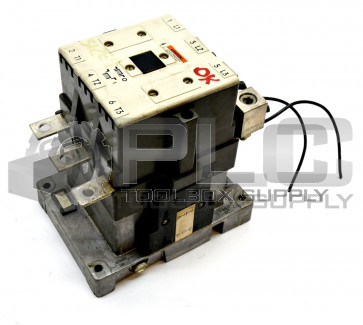 SIEMENS-ALLIS CXL40*3E MOTOR CONTACTOR  SIZE 4 135AMP 3 POLE
