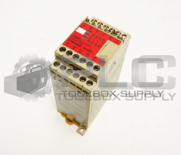 OMRON F3SP-B1P SAFETY LIGHT CURTAIN CONTROL UNIT 