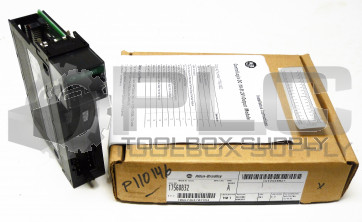 NEW ALLEN BRADLEY 1756-OB32 /A OUTPUT MODULE 32POINT DISCRETE 24VDC