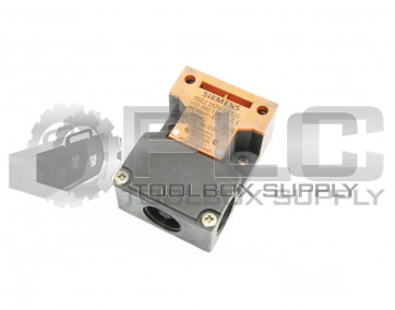NEW SIEMENS 3SE2 257-6XX30 INTERLOCK SWITCH 3SE2257-6XX30