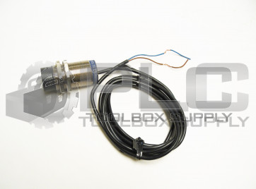 NEW TELEMECANIQUE XS 2M30MA230 PROXIMITY SWITCH XS2M30MA230