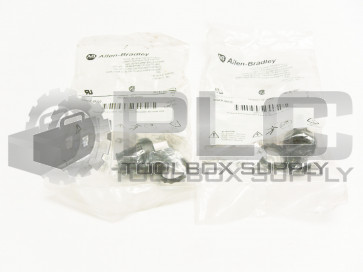 NEW LOT OF 2  ALLEN BRADLEY 800FP-SM32 MAINTAINED SELECTOR SWITCH