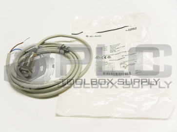 NEW ALLEN BRADLEY 871TM-BH5N18-A2 /A PROXIMITY SENSOR 