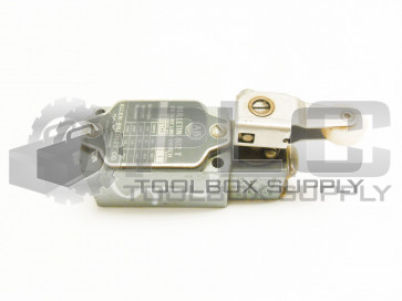 NEW ALLEN BRADLEY 802THI /A LIMIT SWITCH 