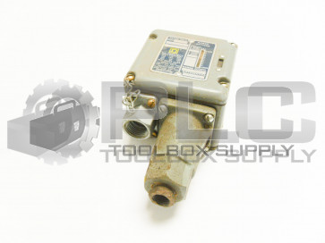 SQUARE D ADW3  PRESSURE SWITCH 9012-ADW3 