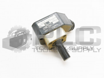 NAMCO EE230-31320 PROXIMITY SWITCH SENSOR 
