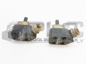 LOT OF 2 NAMCO EE230-31520 SENSOR 