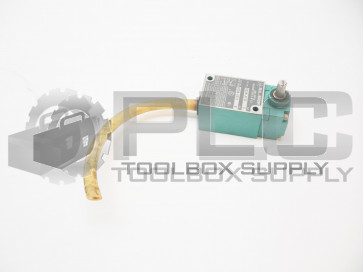 ALLEN BRADLEY 802M-AY12 /C LIMIT SWITCH 802M-XY12 /B  802M-AX  /C