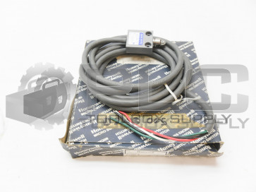 NEW HONEYWELL 914CE2-9 LIMIT SWITCH TOP ROLLER PLUNGER