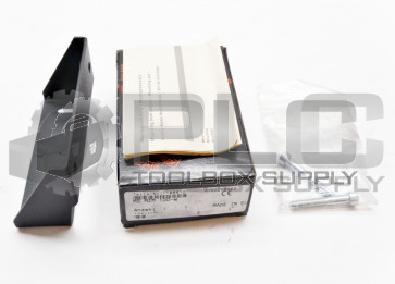 NEW IN BOX SCHMERSAL MS-MZM-100-W MOUNTING KIT