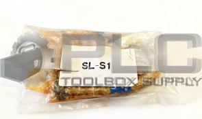NEW KEYENCE SL-S1 RECEIVER-TRANSMITTER CABLES SL-S1-T SL-S1-R