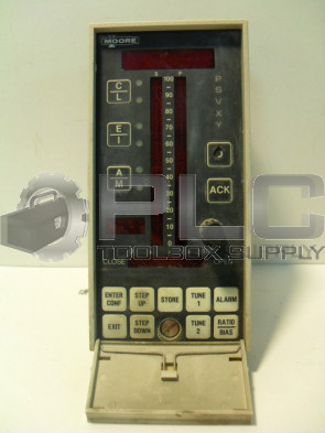 MOORE PRODUCTS 15756-1 INTERFACE PANEL CONTROLLER