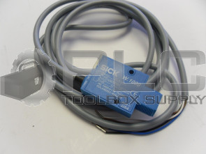 NEW SICK WL 1000-N132 REFLEX PHOTOELECTRIC, POLARIZED, NPN, RED, 4.2 M RANGE