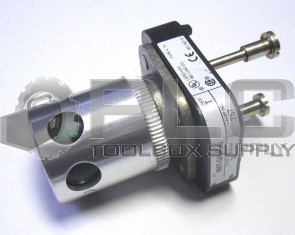 NEW ALLEN BRADLEY 800T-QA24GA2 30.5MM TYPE 4/13 MOM. CONTACT PB-ILLUM., GREEN