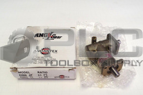NEW ANGLGEAR MODEL R3303 3 WAY 1:1 RATIO SPEED REDUCER